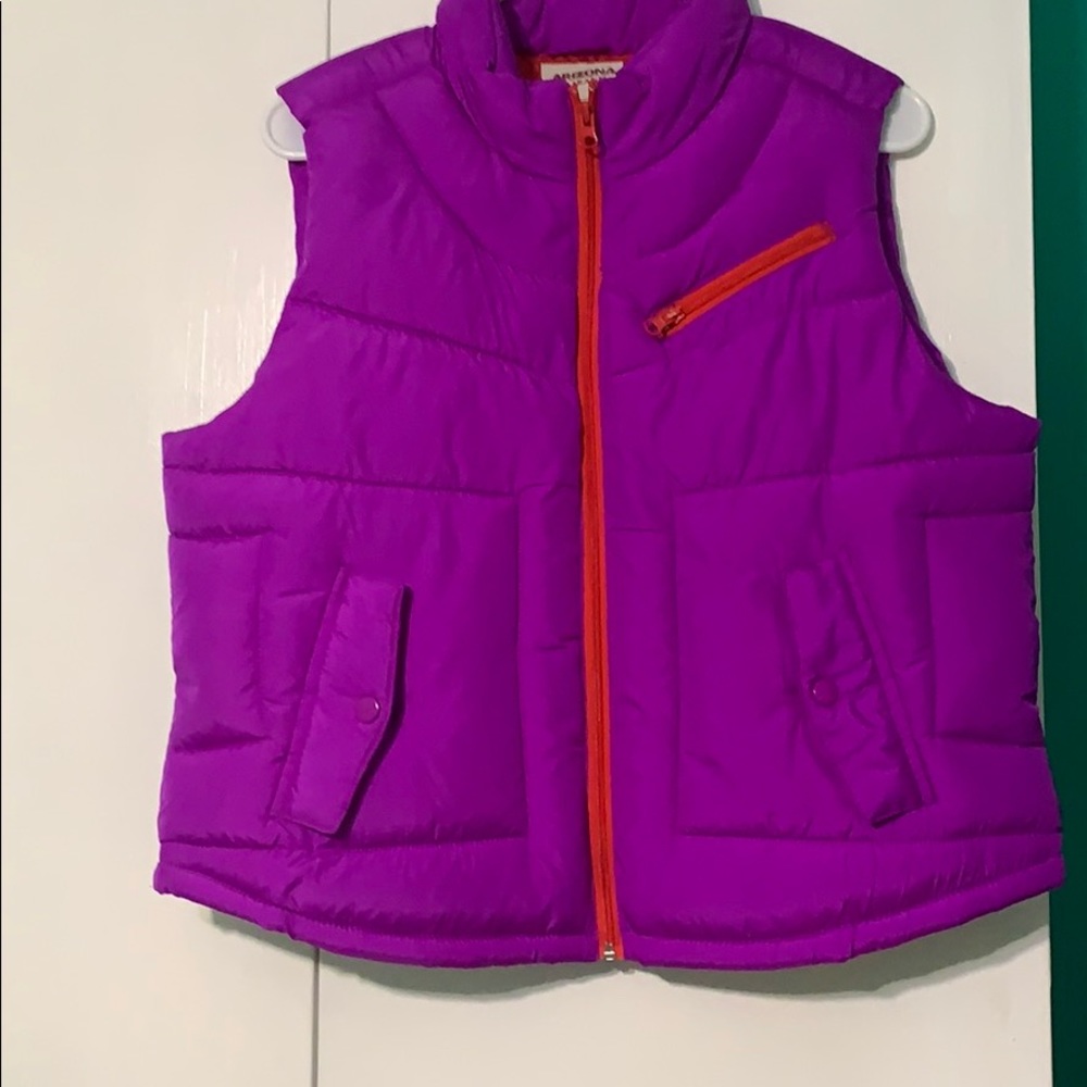 Purple vest with red zip up line